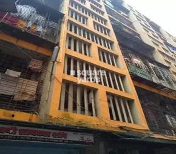 Lokhandwala Apartment Cover Image