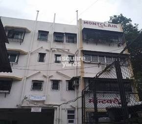 Mont Clare Apartment