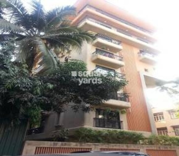 Silvares Apartment Cover Image