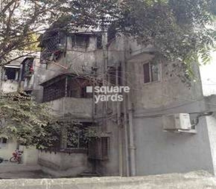 Thakur Niwas Cover Image