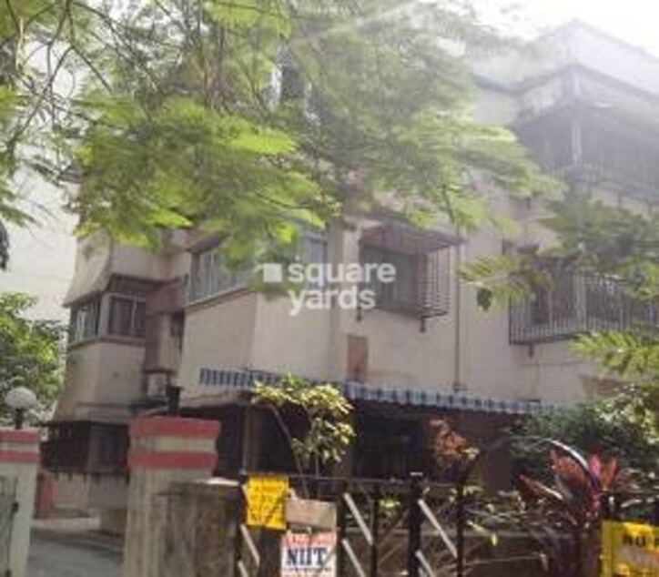 Ujagar Niwas Cover Image