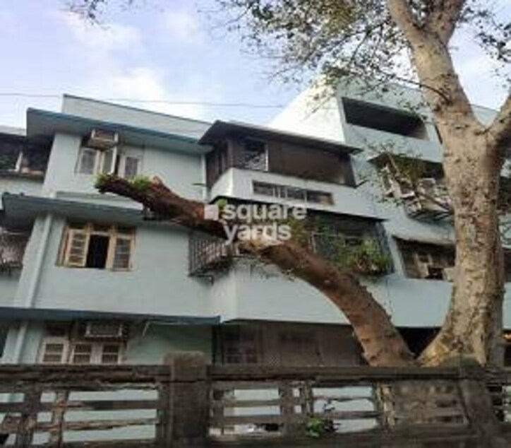 Visnu Villa Cover Image