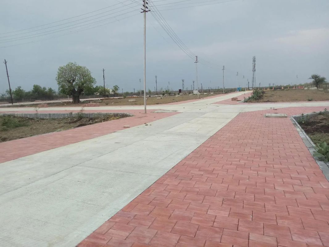 Dera Green Gold Plot Images