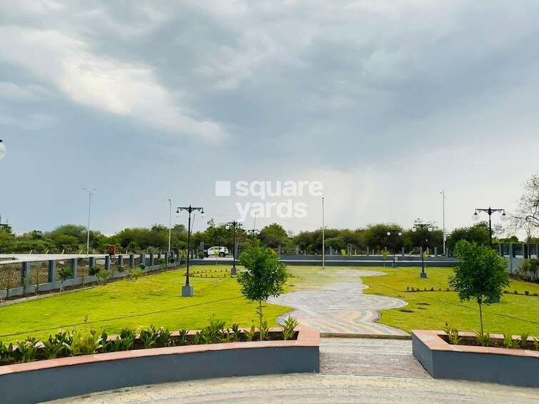 Mahalaxmi Nagar 37 Amenities-Features 2