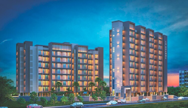 Aurus LA Avenue Apartment Exteriors