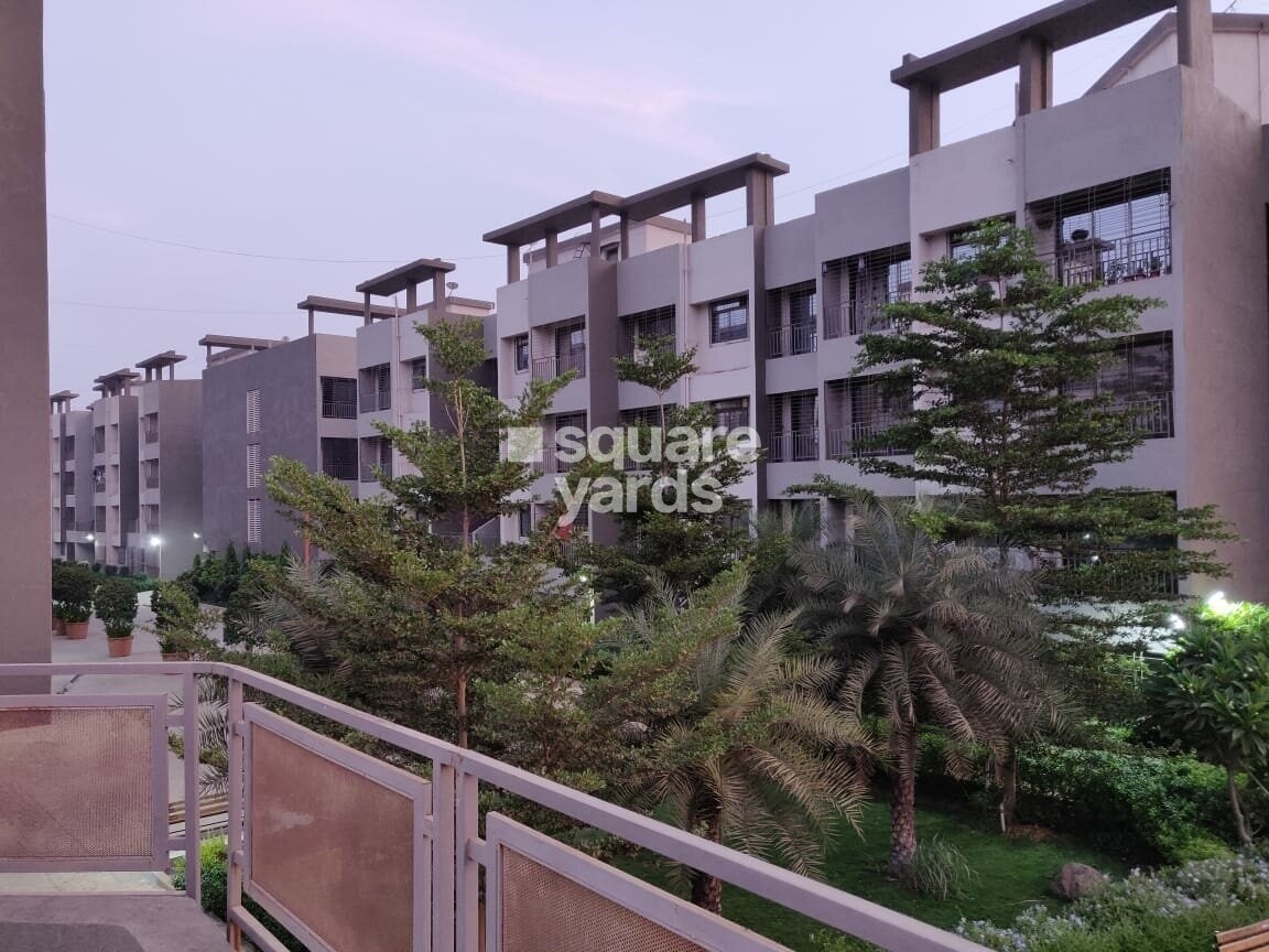 Grow Homes Riverside Greens Apartment Exteriors 1