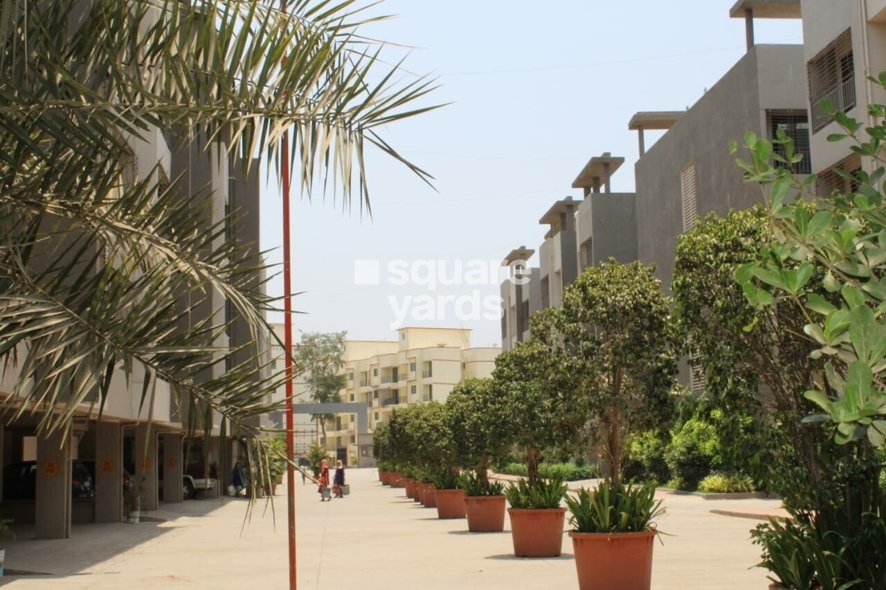 Grow Homes Riverside Greens Apartment Exteriors 2