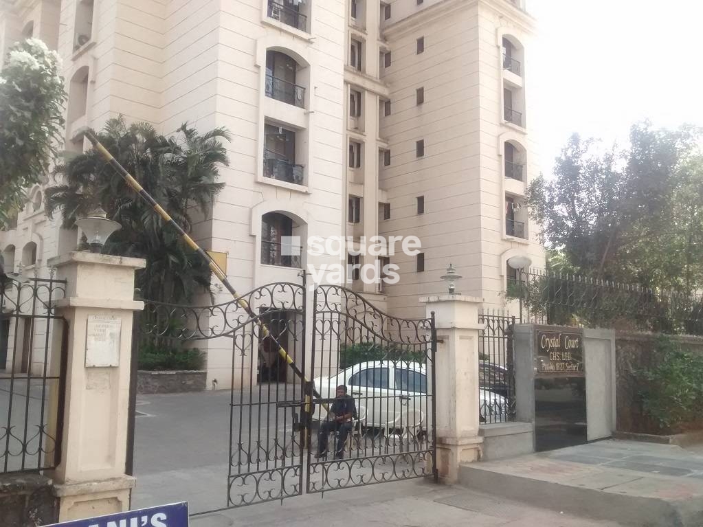 Hiranandani Crystal Court CHS Entrance View