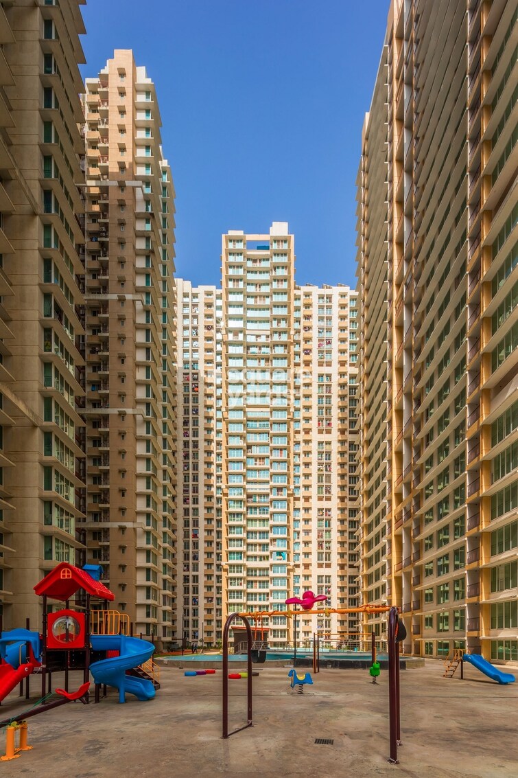 Marathon Nexzone Daffodil 1 Tower View 3