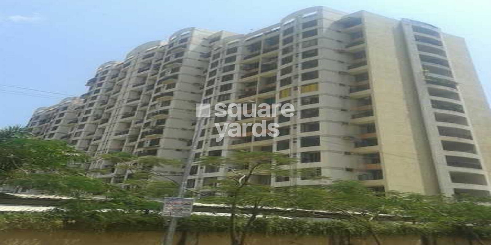 Sai Gunina Apartment Featured Image