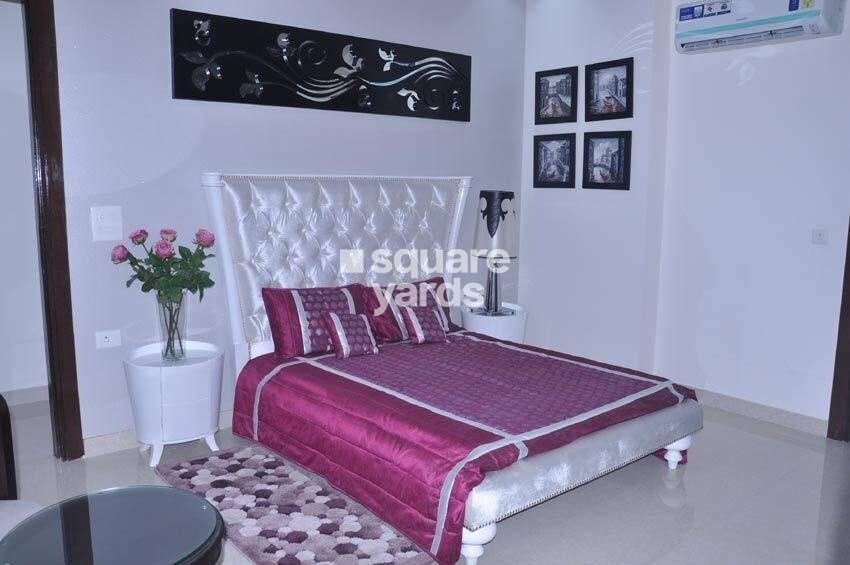 Amrapali Crystal Homes