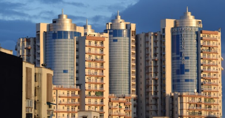Amrapali Eden Park Apartment Exteriors 2