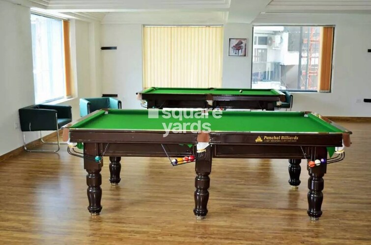 Amrapali Platinum Amenities-Features 2