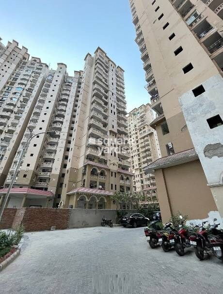 Amrapali Sapphire Tower View 3