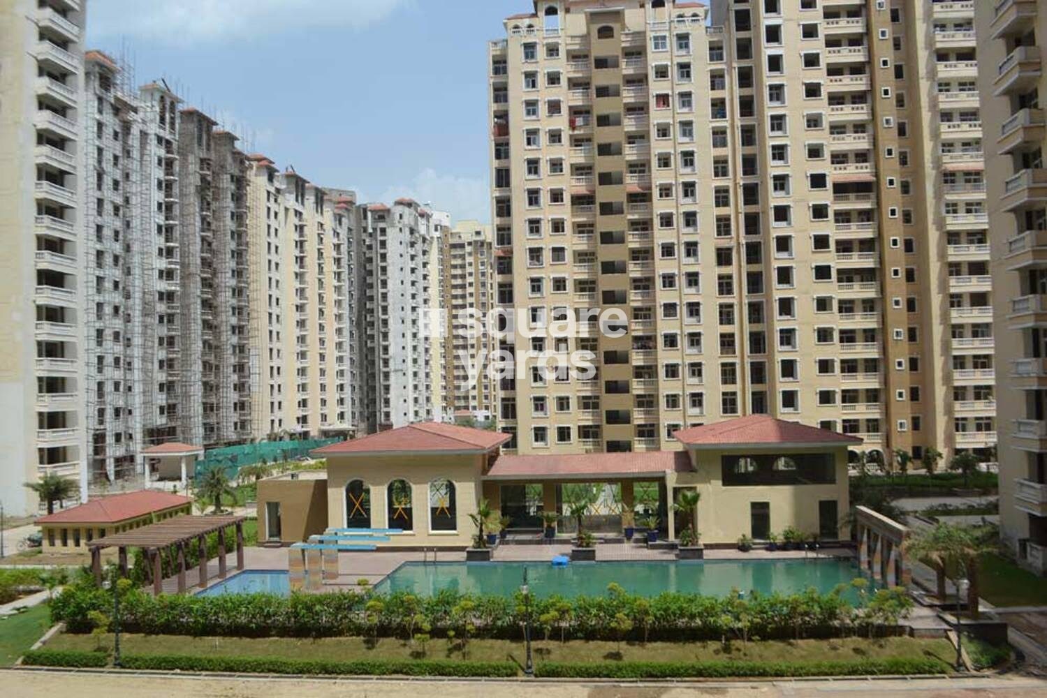 Amrapali Silicon City Amenities-Features 1