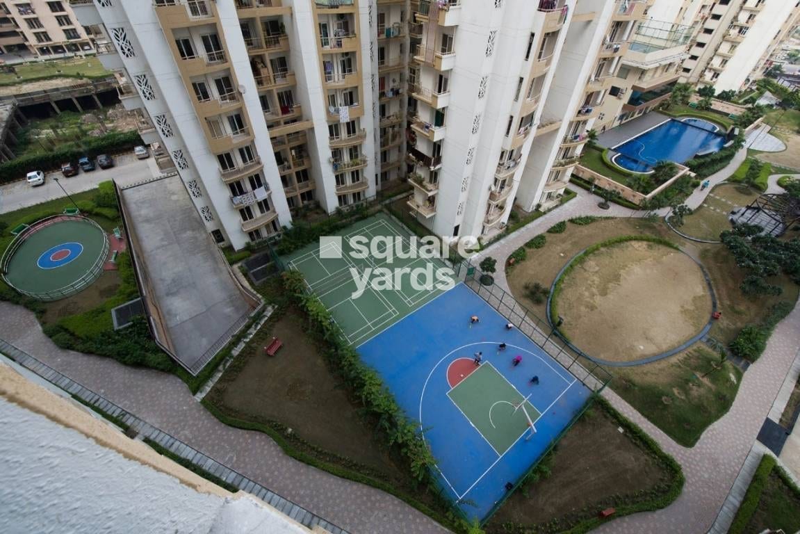 Antriksh Golf View Amenities-Features 1