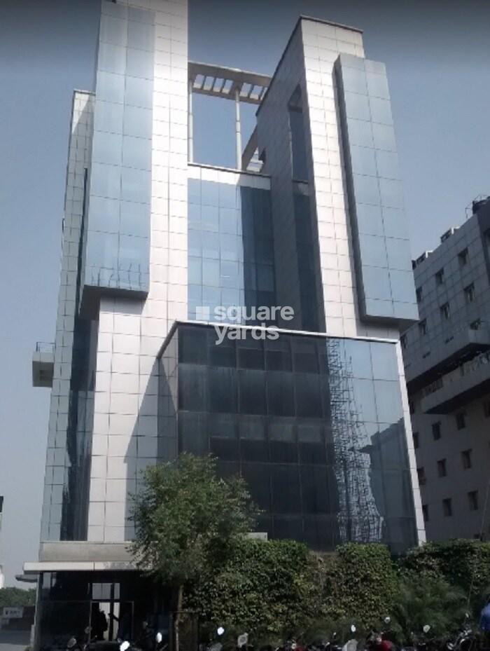 Chic 8 Square Tower View 3