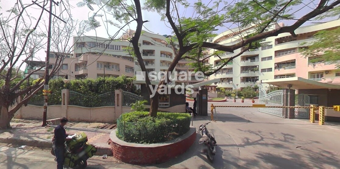 Eldeco Ananda Entrance View 1