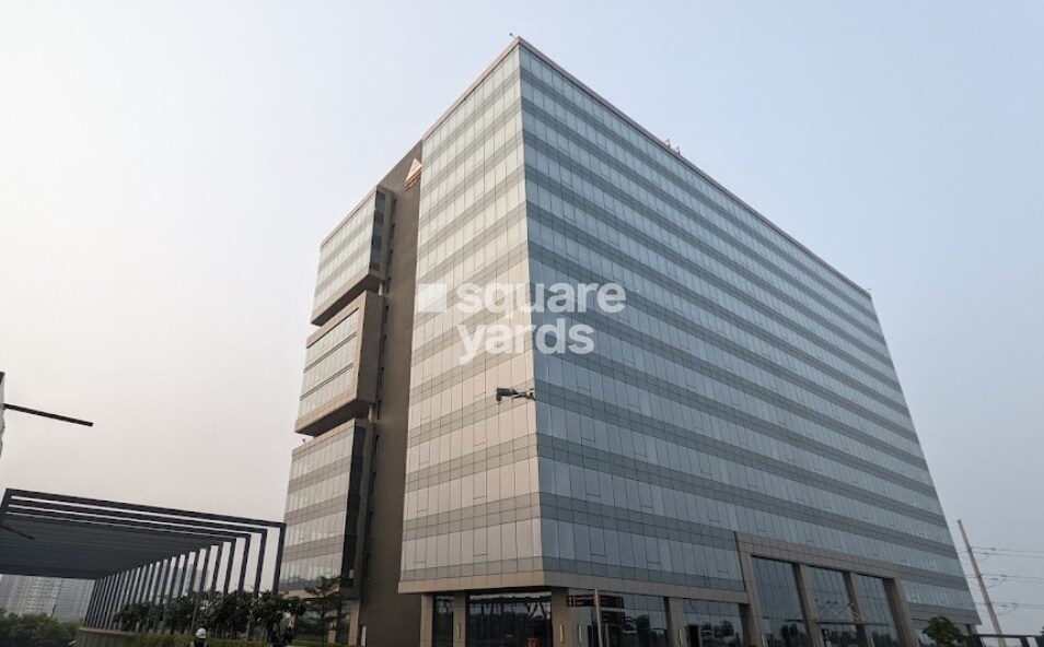 Embassy Oxygen Tower View 4