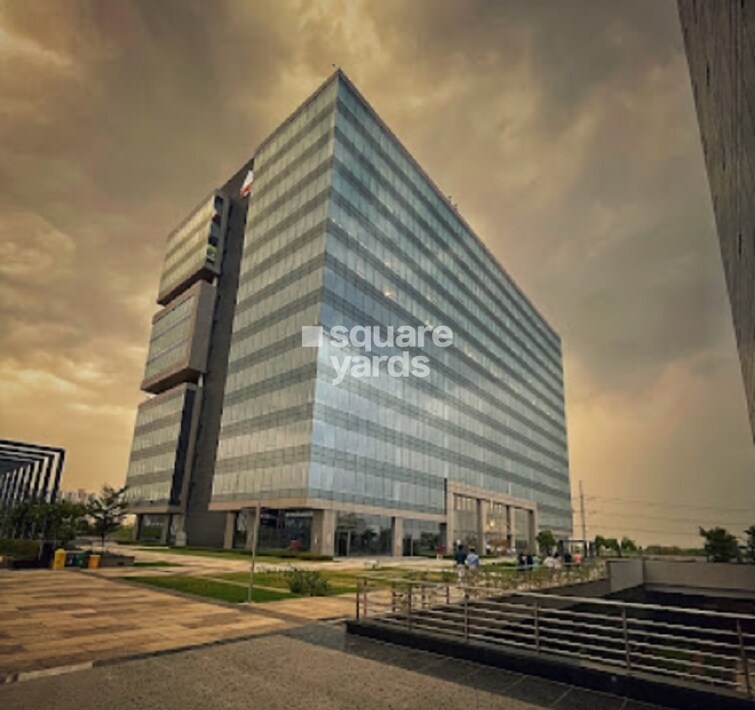 Embassy Oxygen Tower View 6