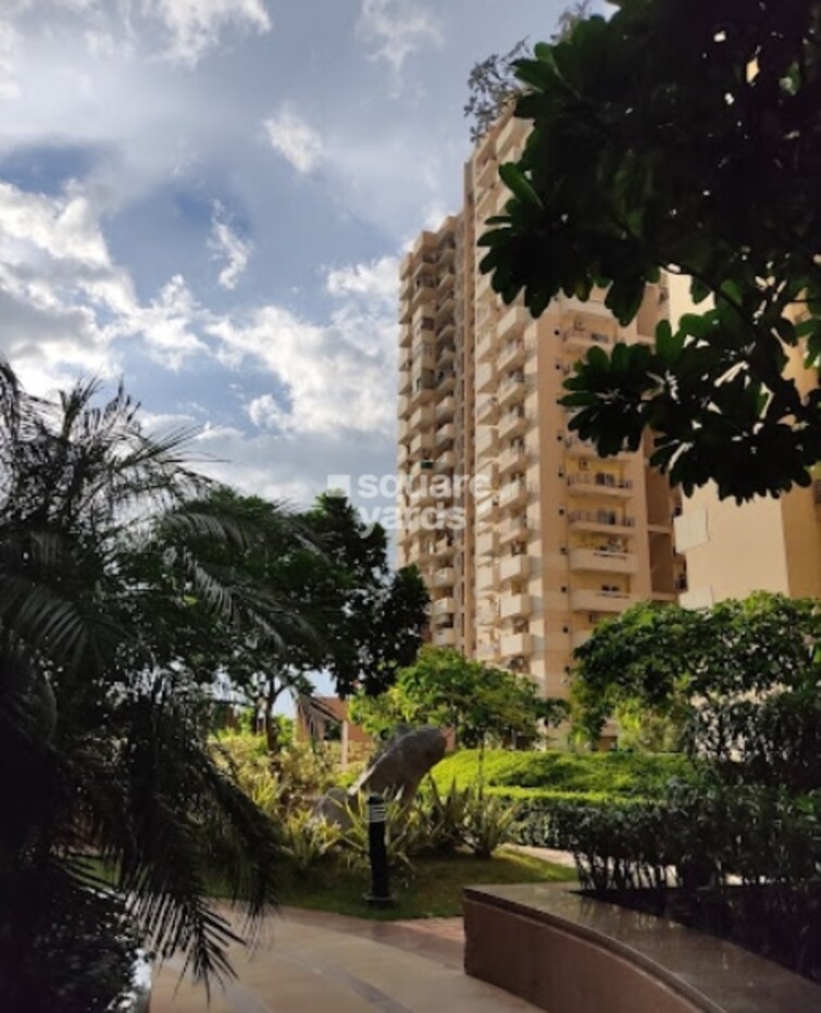 Exotica Fresco Tower View 2