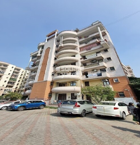 Express Green Tower View 1