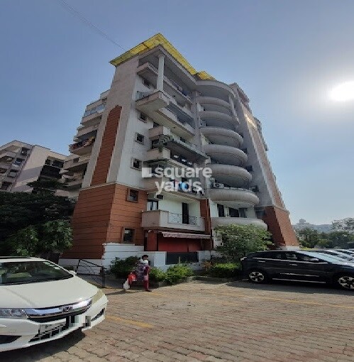 Express Green Tower View 3