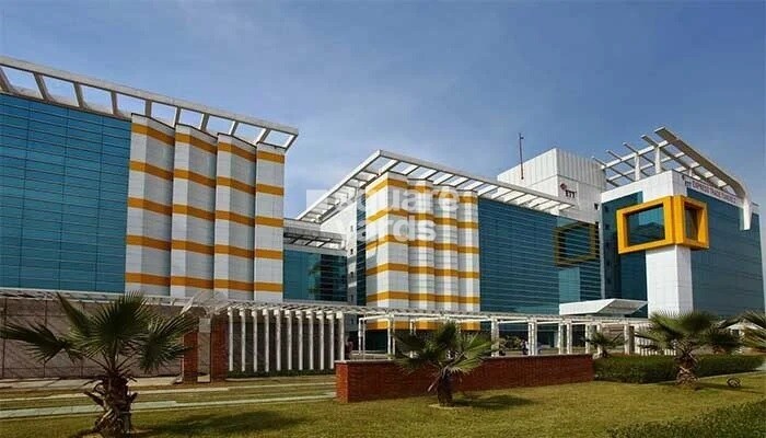 Express Trade Tower Tower View 2