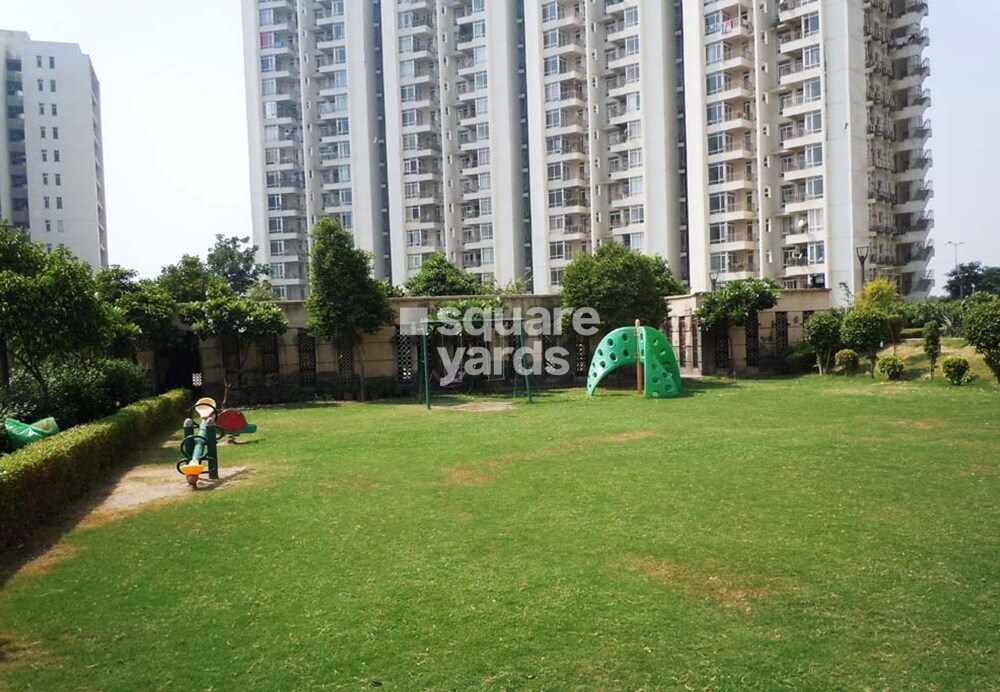 Jaypee Greens Kalypso Court