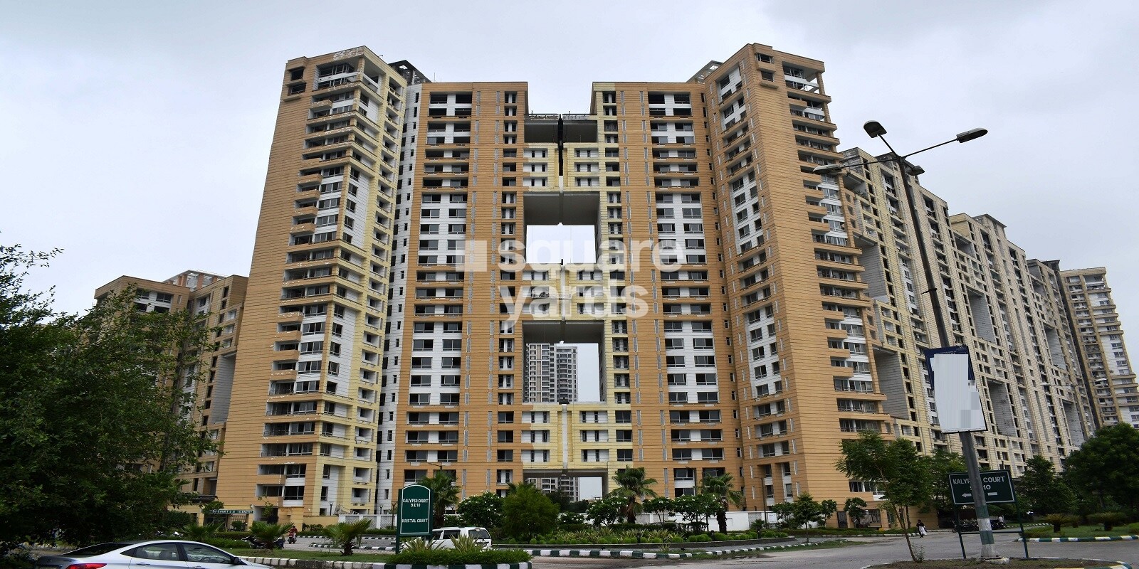 jaypee-greens-kalypso-court