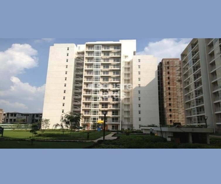 Jaypee Greens Pavilion Court Tower View 4