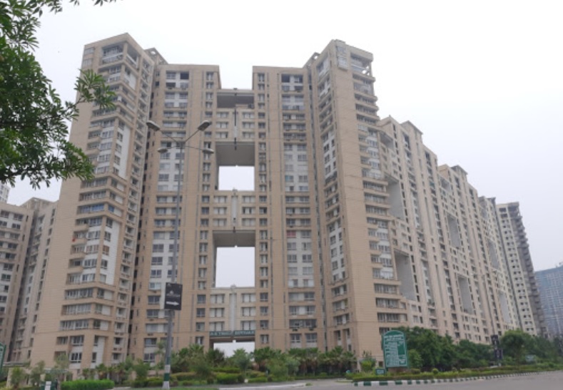 Jaypee Imperial Court Apartment Exteriors