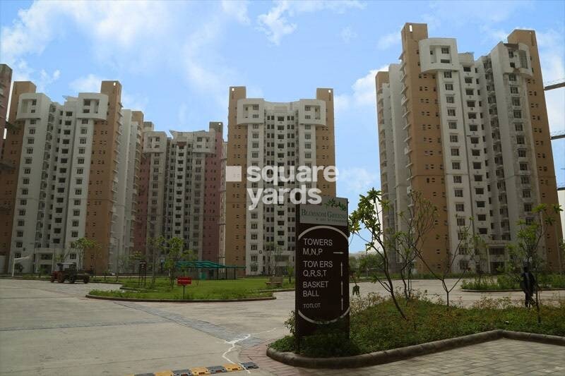 Logix Blossom Greens