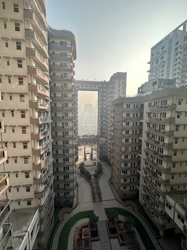 Mahagun Maestro Tower View