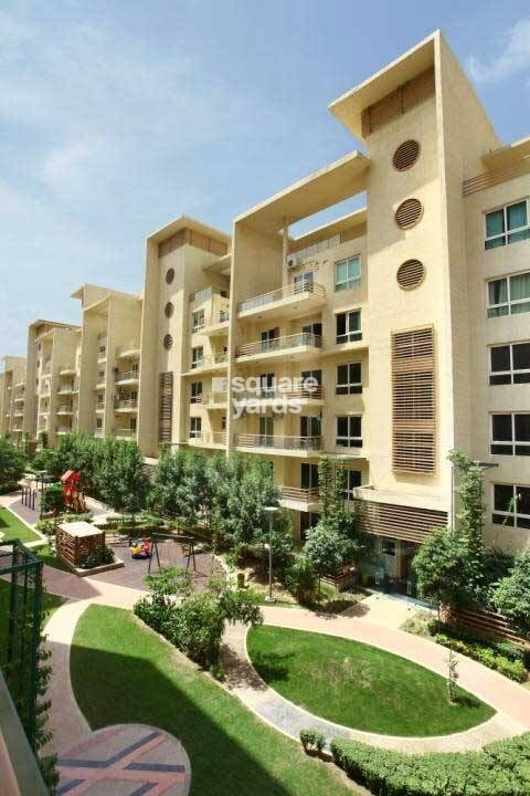 Mahagun Moderne Low Rise