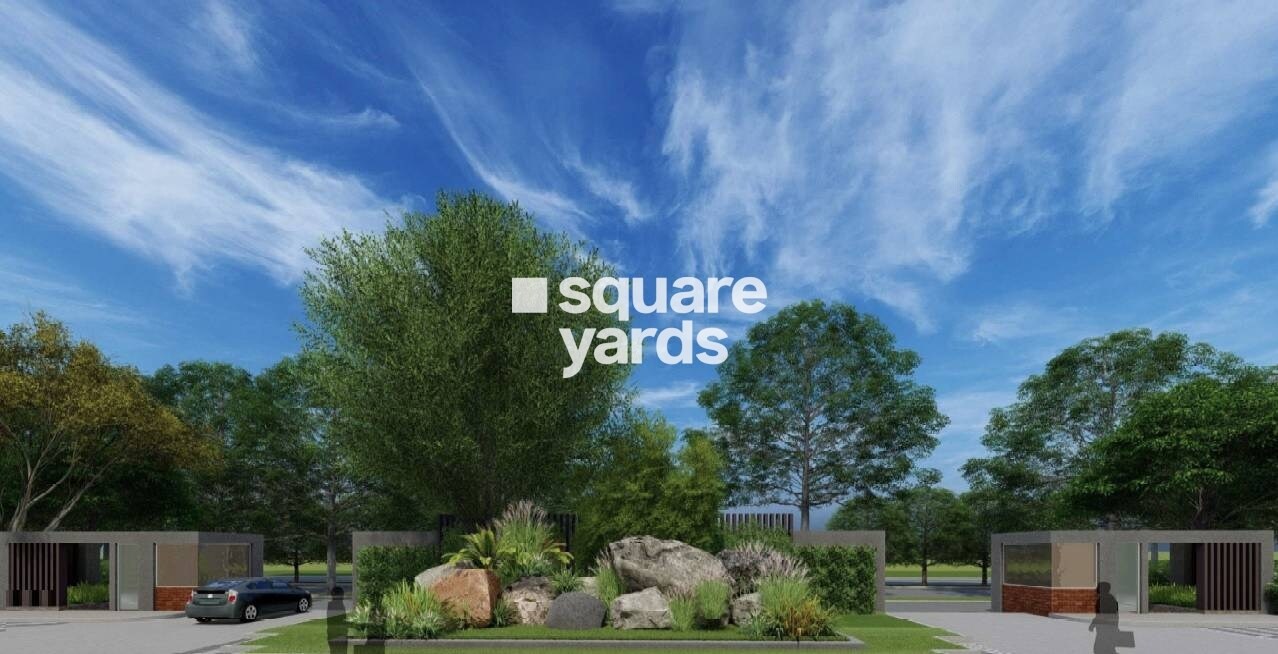 Max Estate 128 Entrance View 1