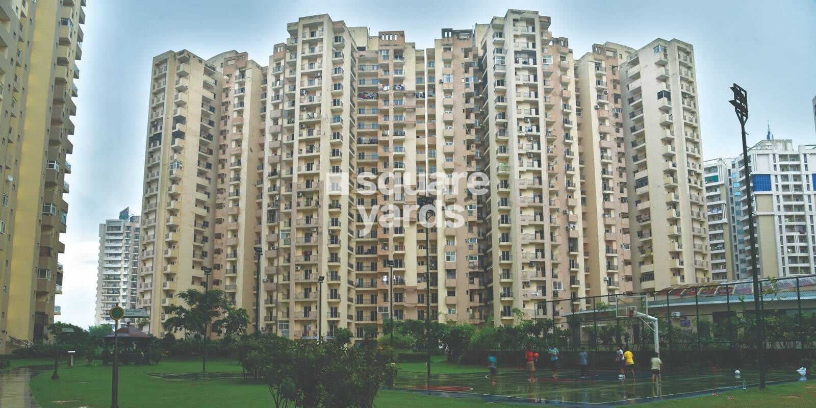 Paramount Floraville, Sector 137, Noida