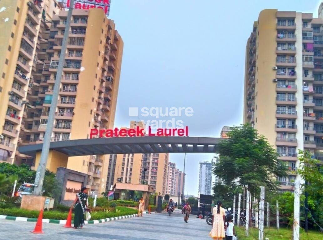 Prateek Laurel Entrance View