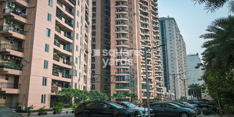 Sikka Karmic Greens Apartment Exteriors 3