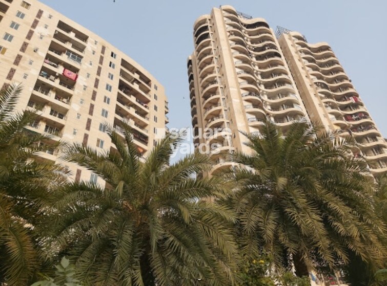 Sikka Karmic Greens Apartment Exteriors 14