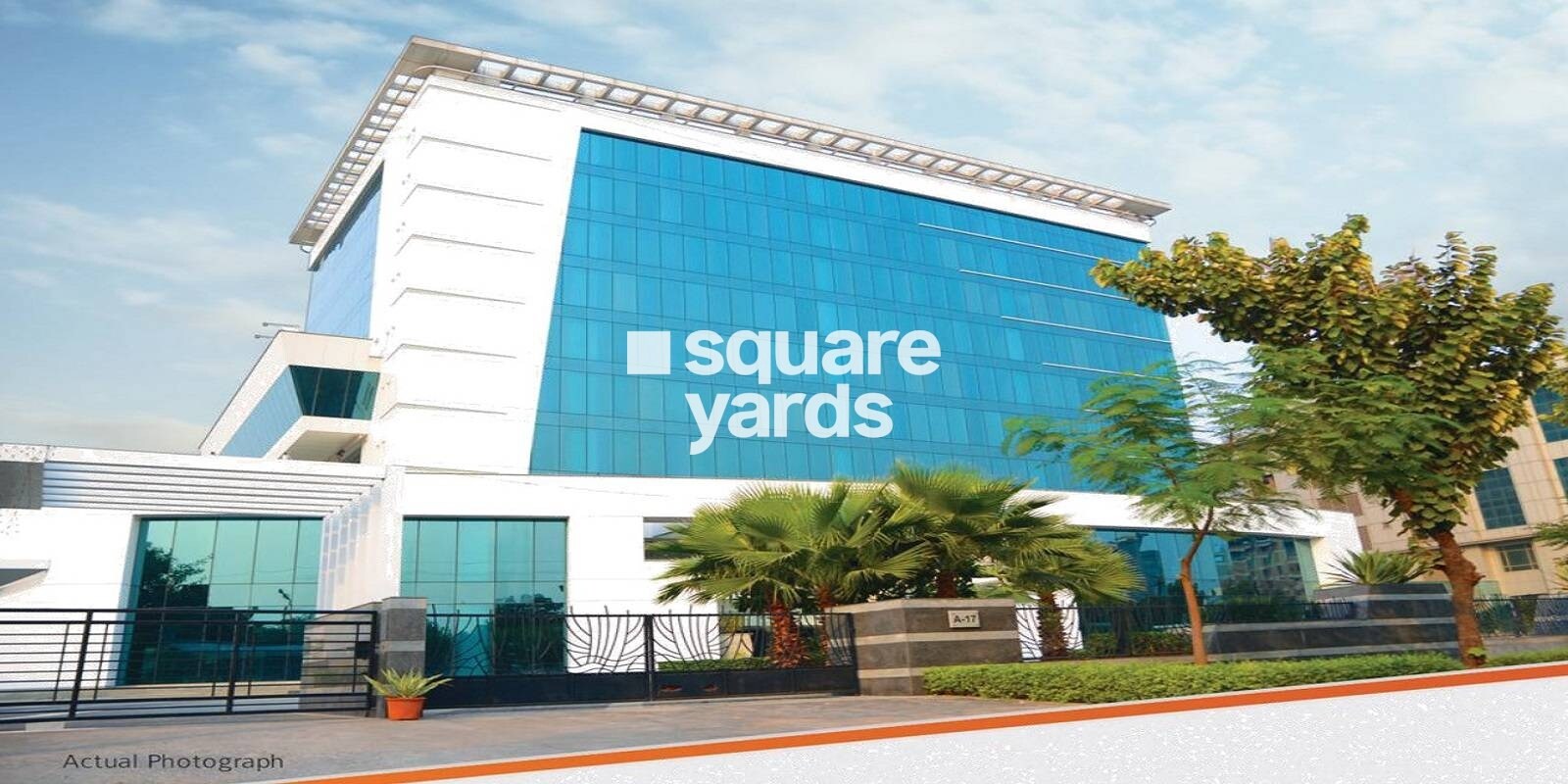 Suneja Discovery Tower, Sector 62, Noida