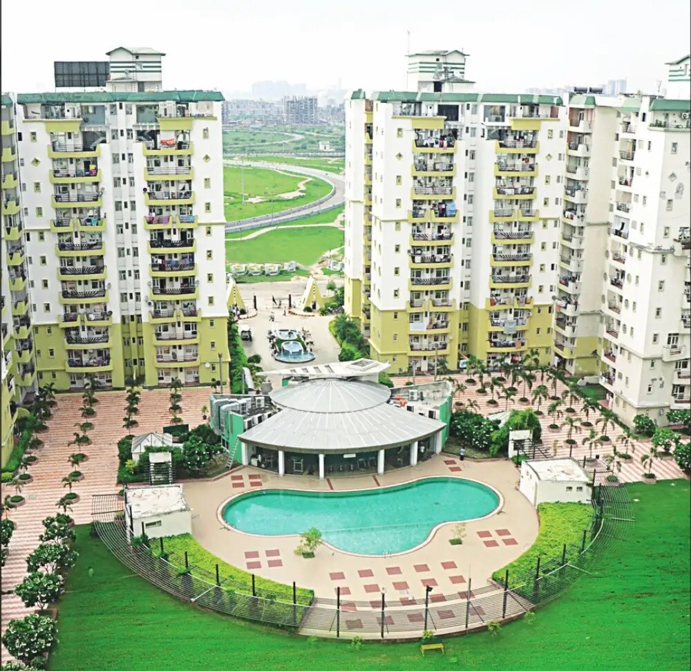 Supertech Emerald Court