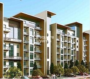 Mahagun Golf Centric Vertical Villas