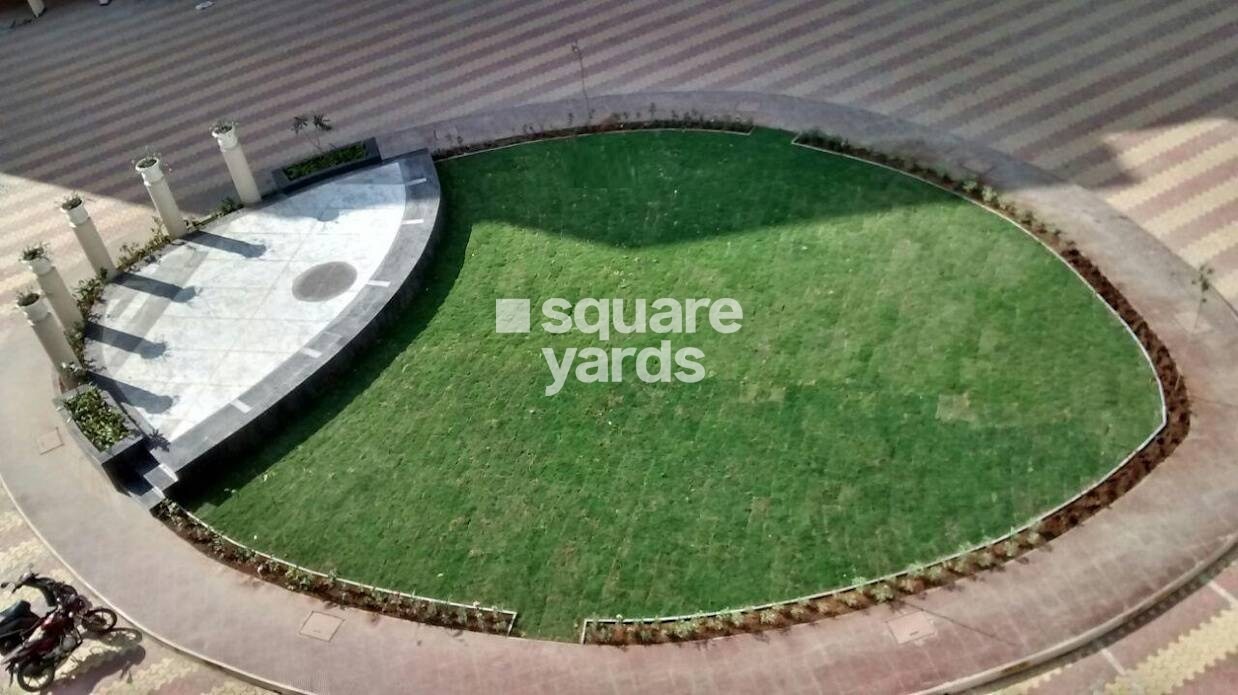 Bachraj Paradise Amenities-Features