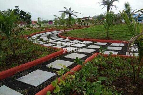 Des Essence Of India