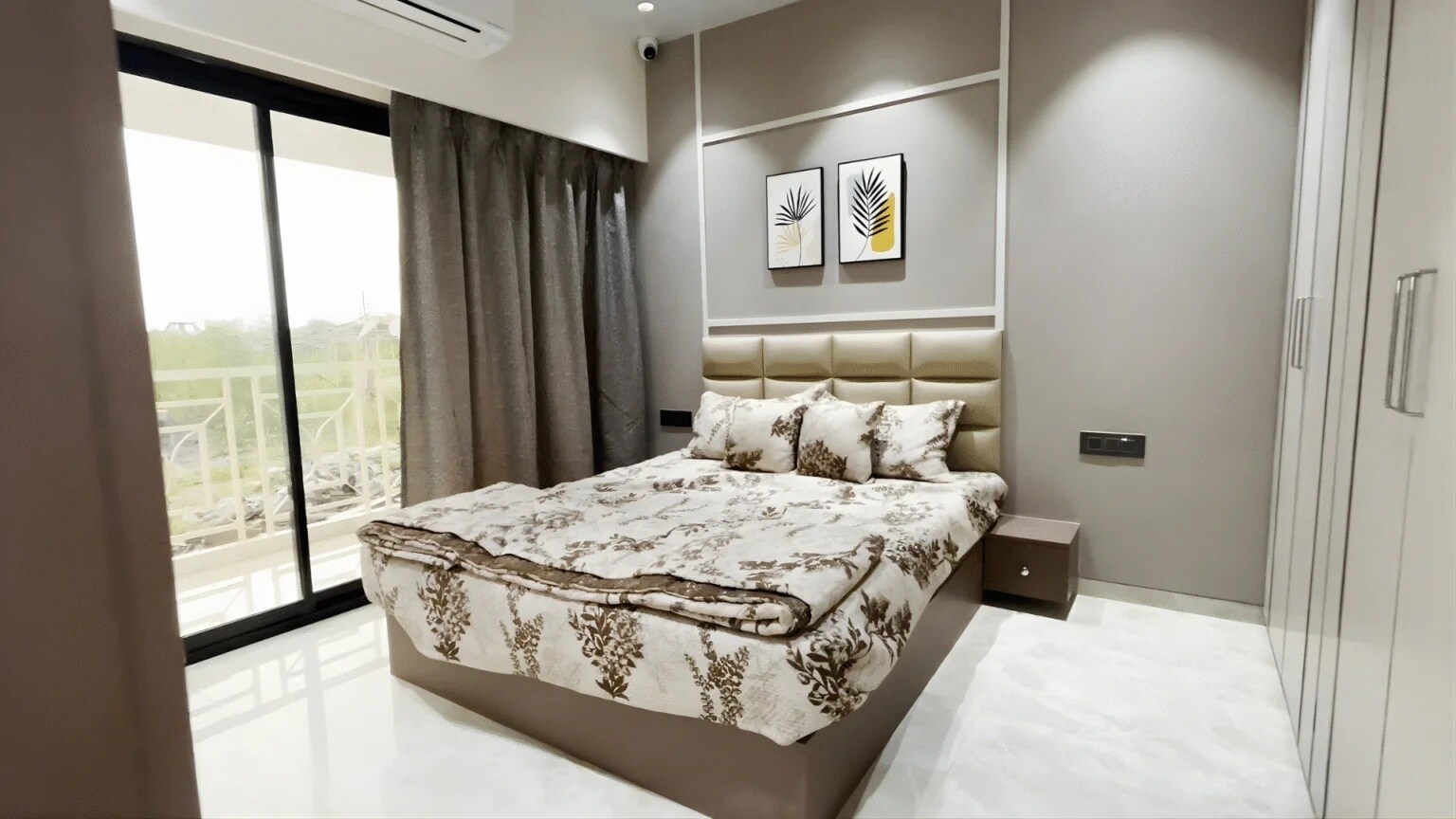 Gladiolus Crown Apartment Interiors 4