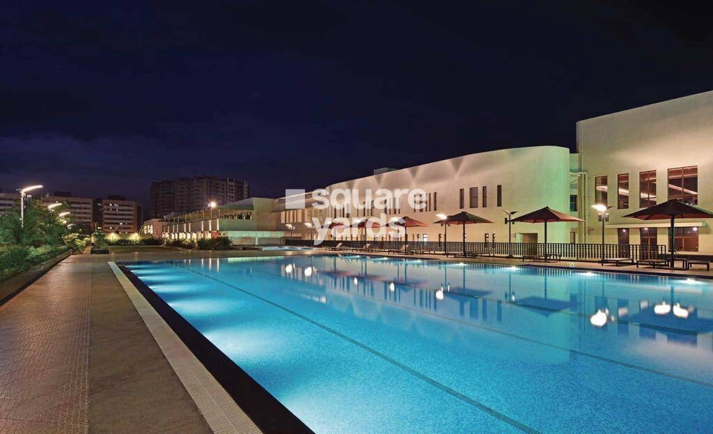 Rustomjee Global City