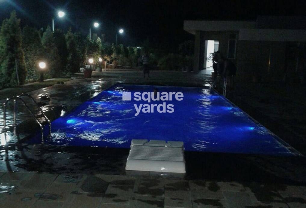 Rustomjee The Riverside