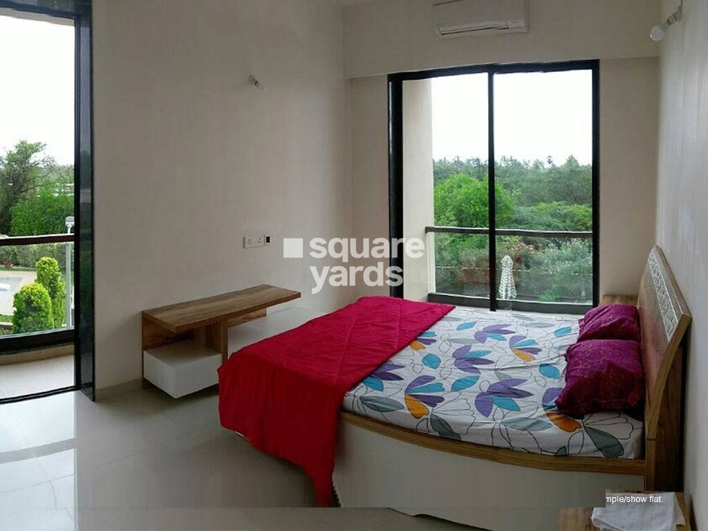 Rustomjee The Riverside