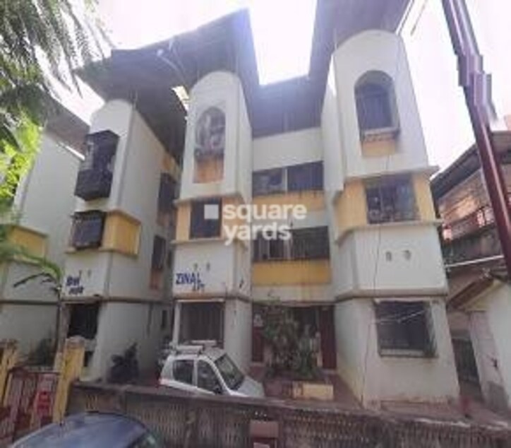 Zinal Apartment Cover Image